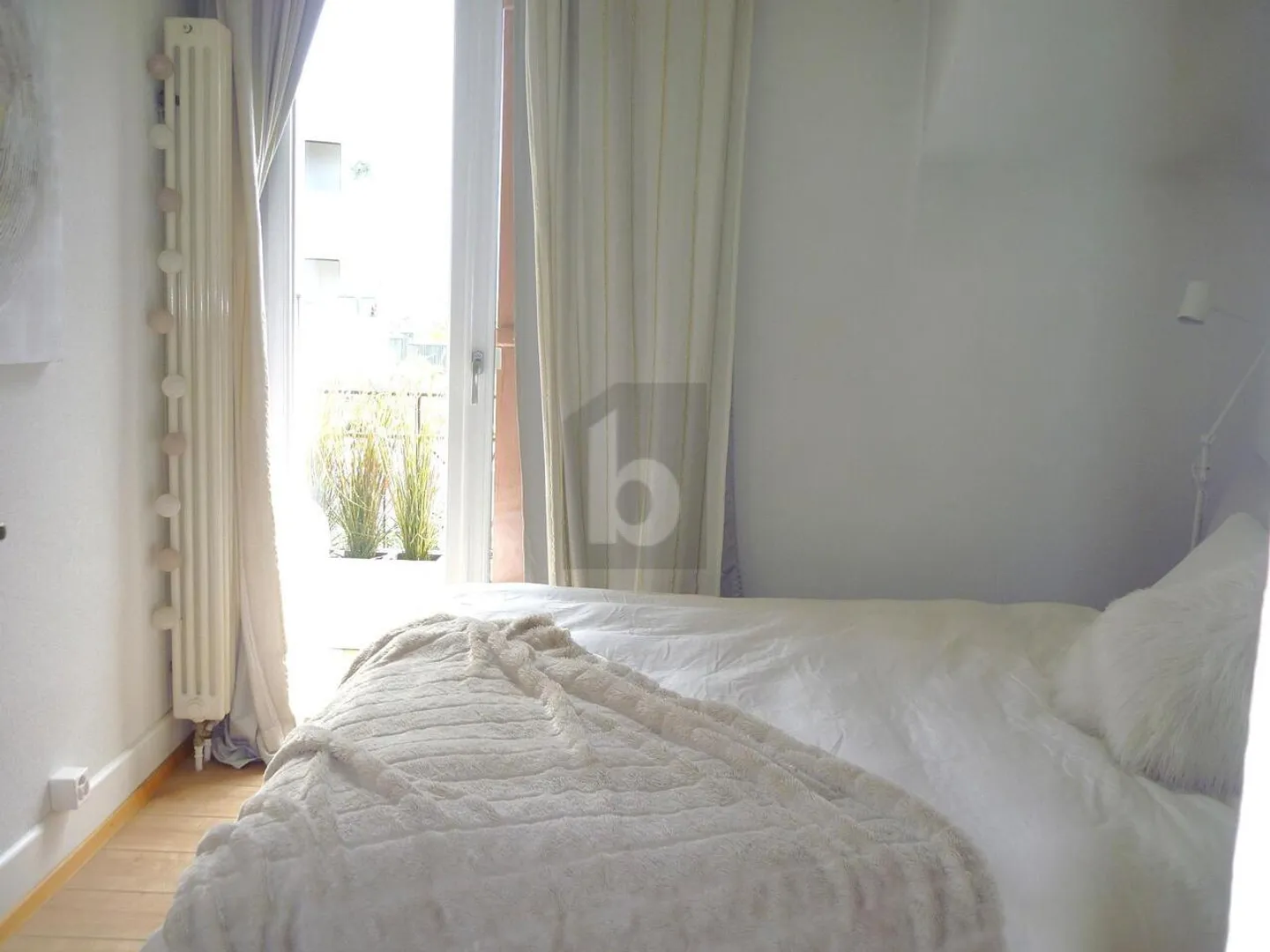 LUMINOSO E IDEALMENTE SITUATO! - Foto 5 di 6