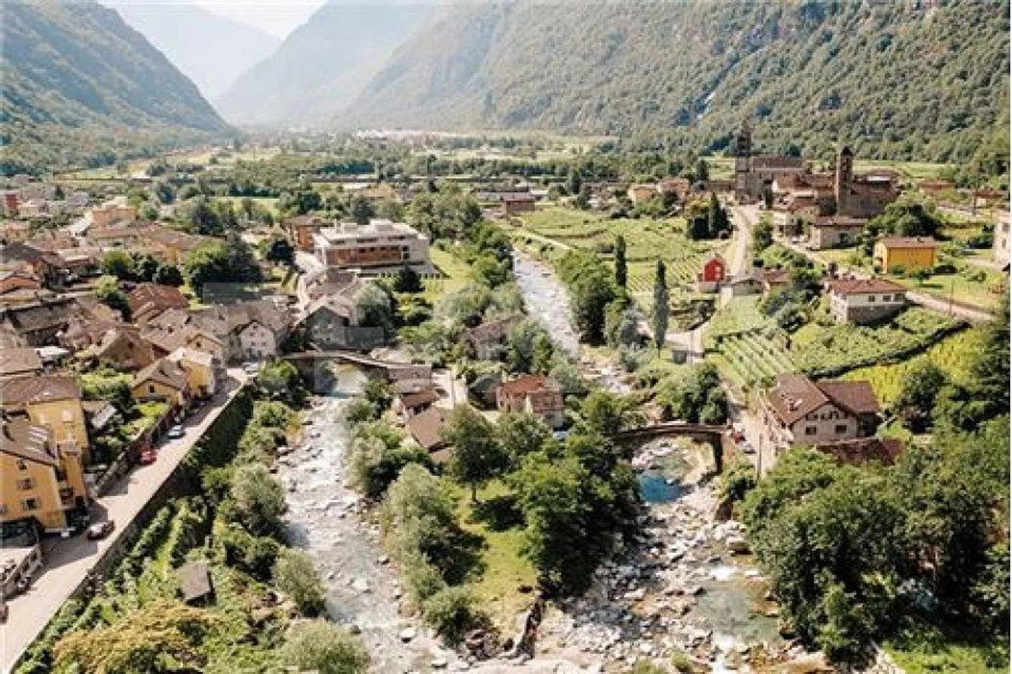 Bâtiment avec un revenu très attractif à vendre à Giornico - Photo 3 sur 8