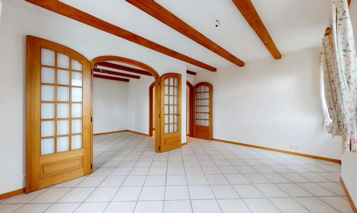 Rental building and 3 activity/storage spaces - Photo 4 of 13