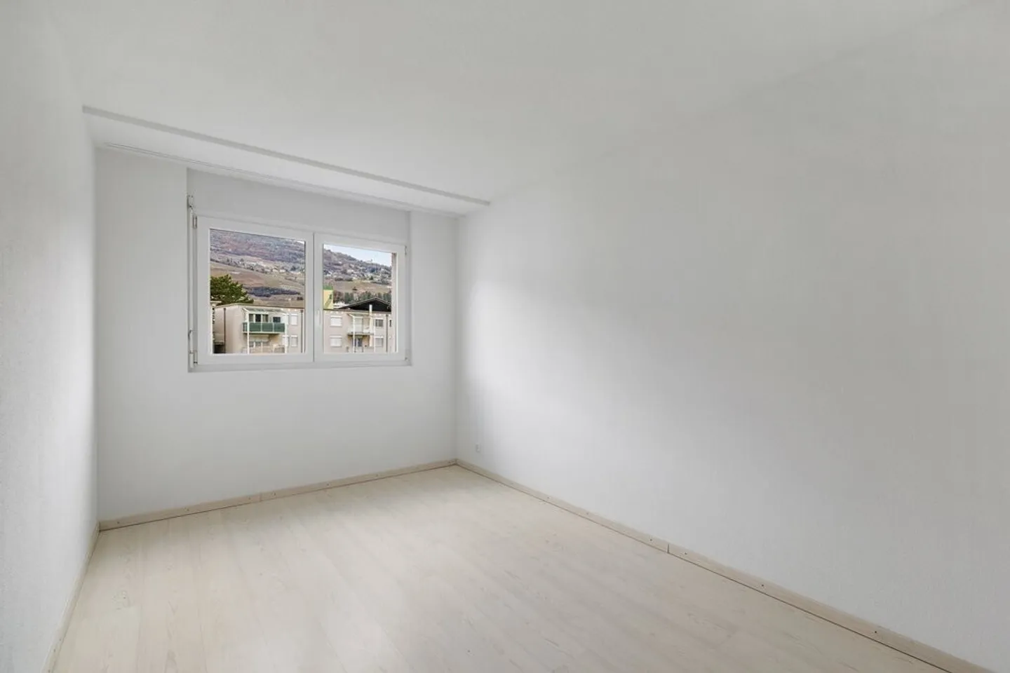 Appartement spacieux à Sierre - Photo 4 sur 12