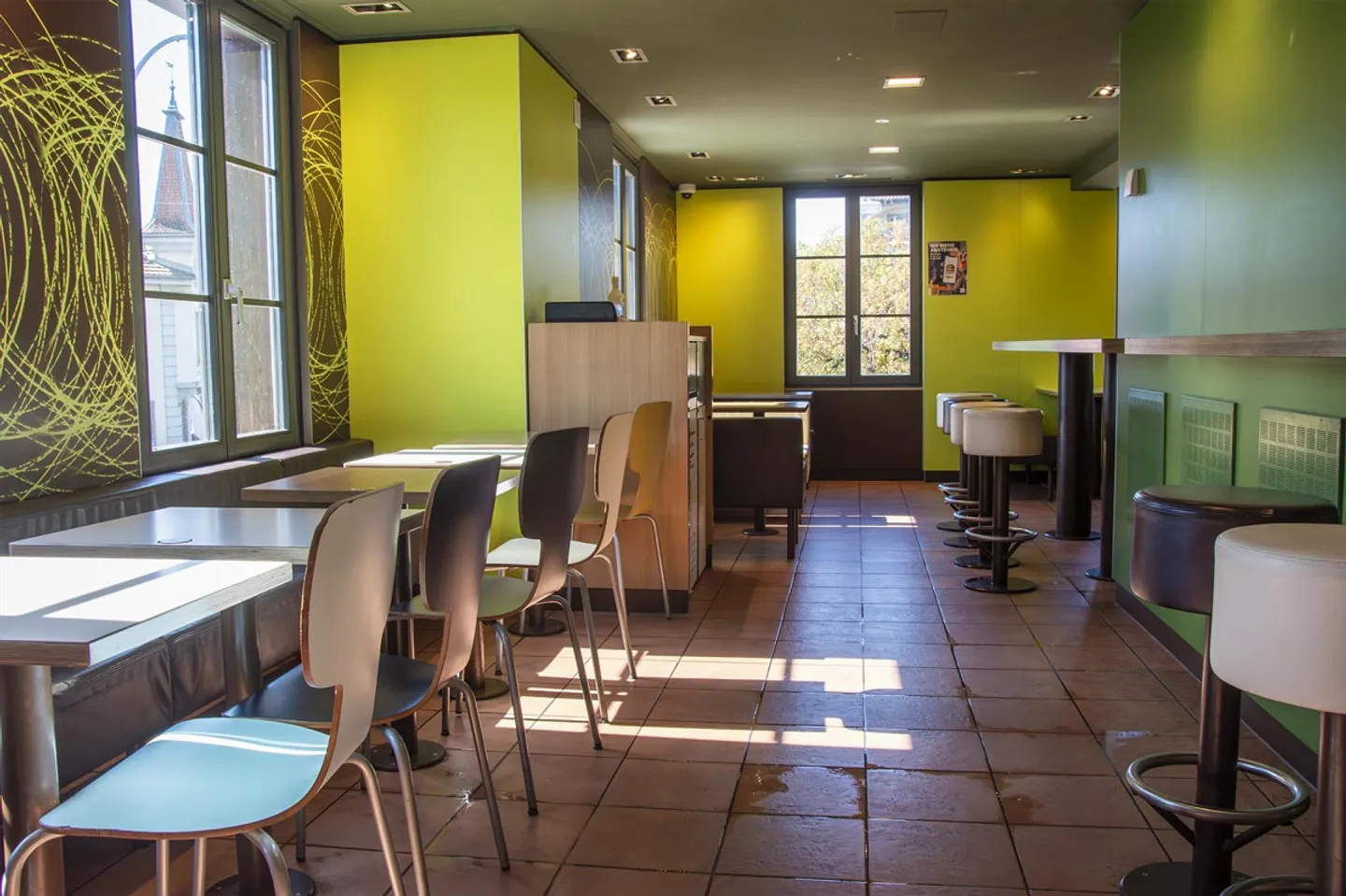 Restaurant dans un emplacement privilégié à Lyss - Photo 16 sur 18