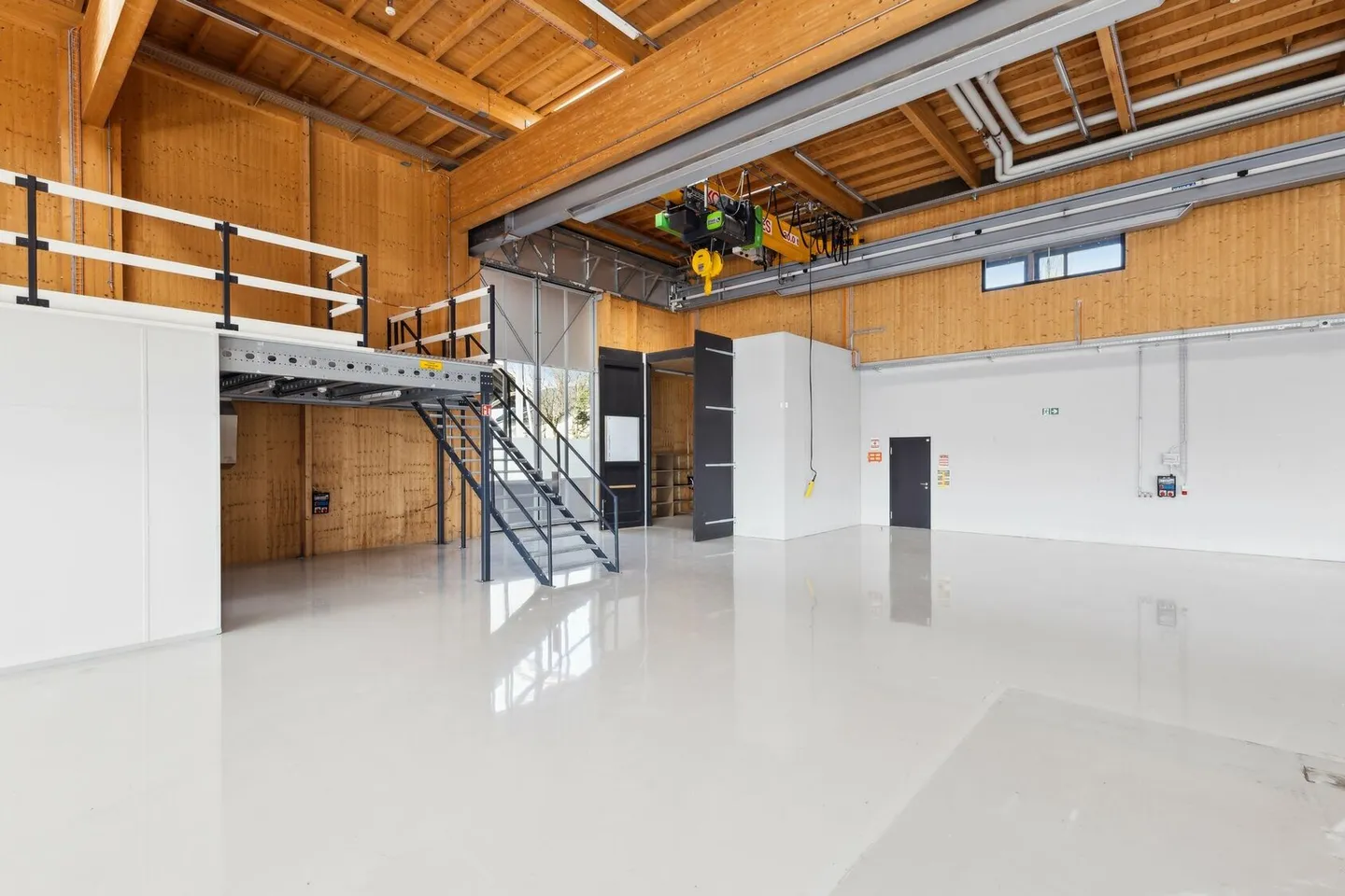 Immeuble mixte à louer - Photo 7 sur 11