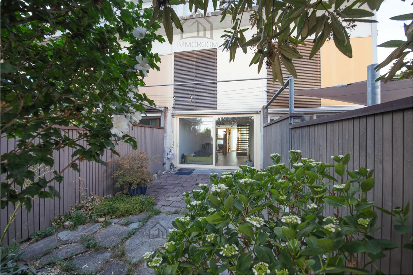 Maison de ville attrayante dans un quartier résidentiel privilégié - Photo 4 sur 18