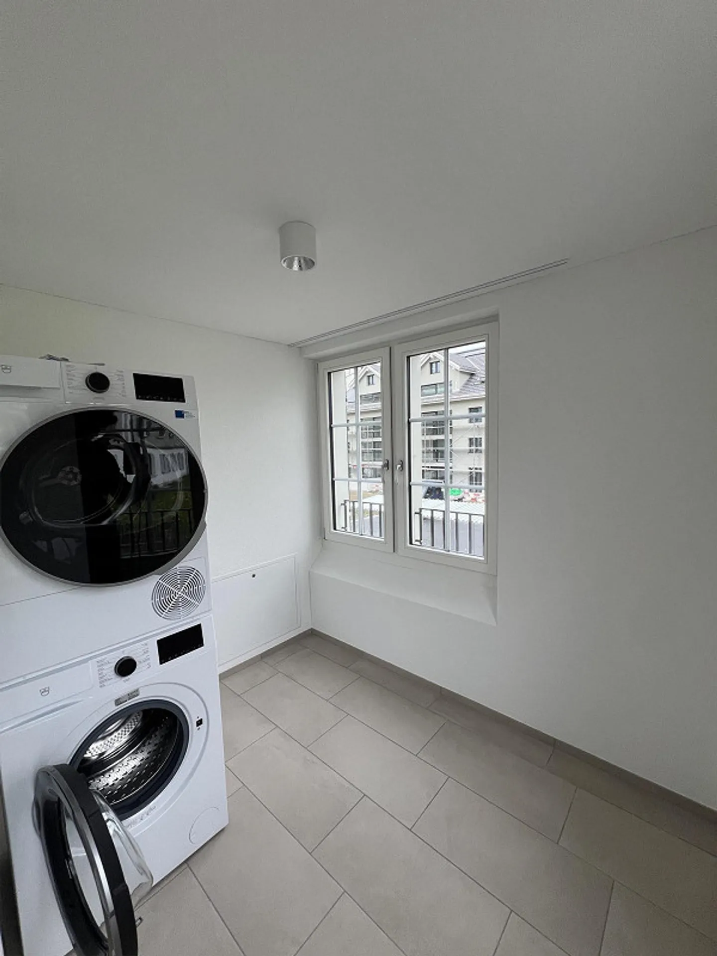 Appartamento duplex ristrutturato di alta qualità nella migliore posizione quotidiana - Foto 5 di 10
