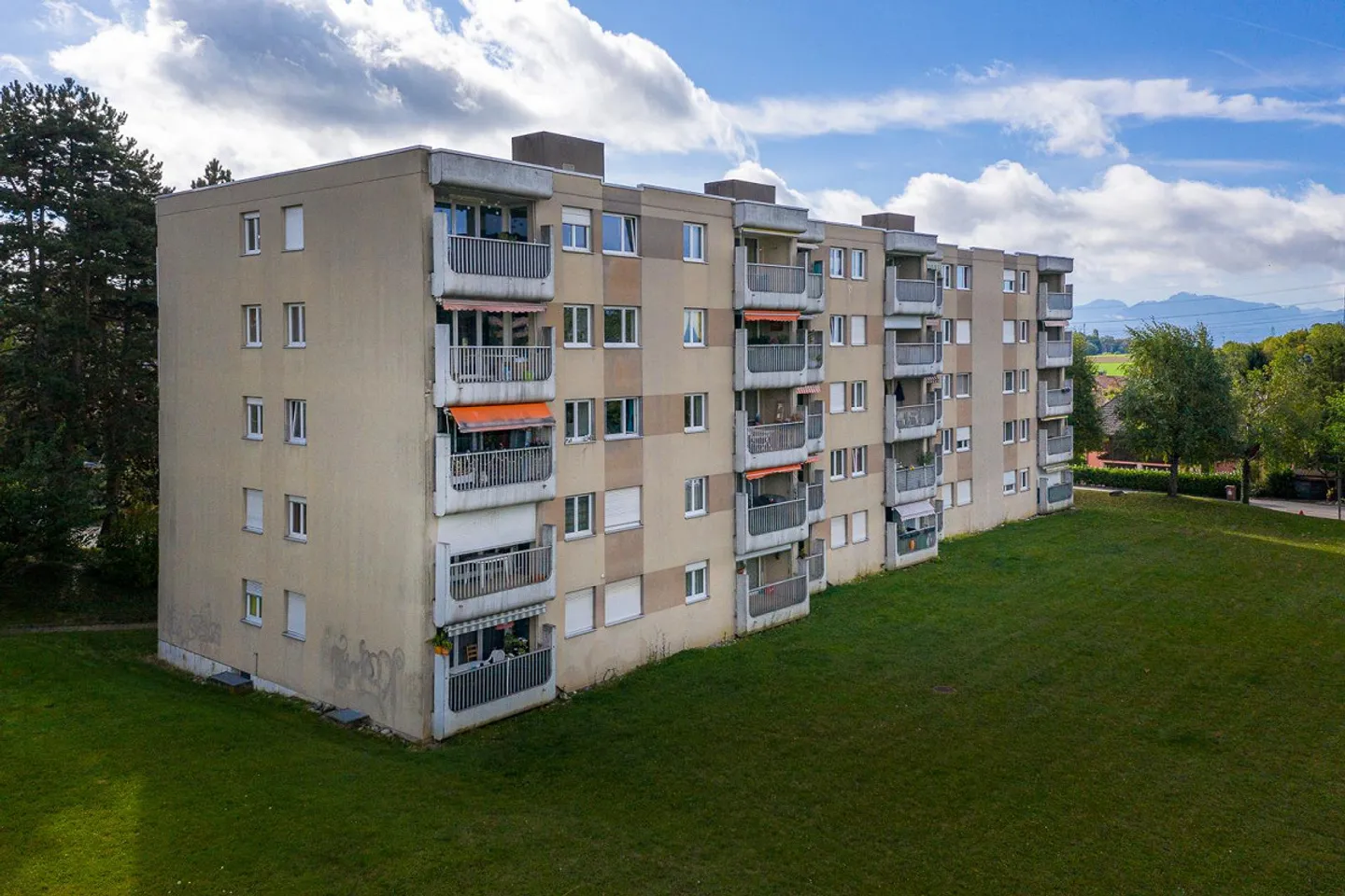 Beautiful quiet apartment near shops - Photo 1 of 1