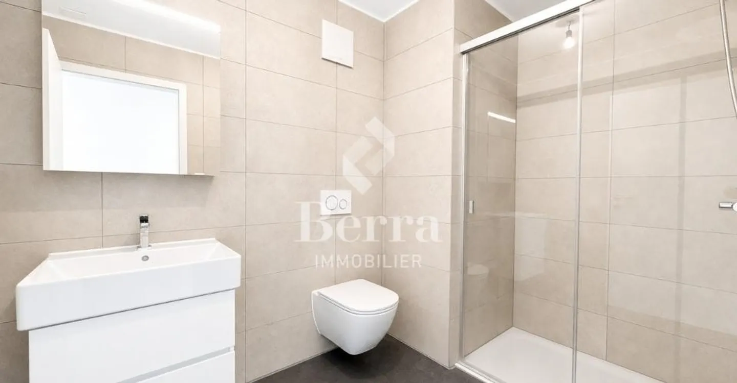 3.5 Room New Apartment with Garden in a Small PPE - Photo 12 of 13