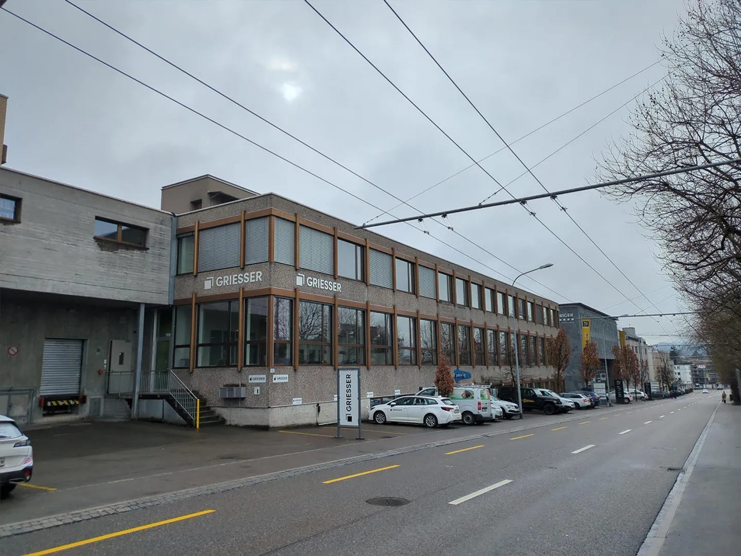 Ufficio singolo con ingresso e cucina/WC condivisi - Foto 1 di 4