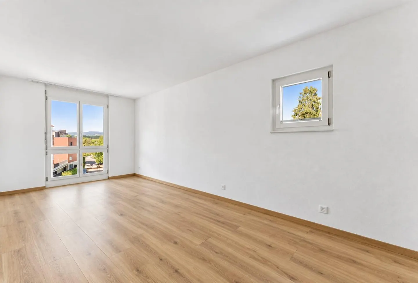 Spacious 4.5 Room Apartment in a Quiet and Central Location - Photo 7 of 9