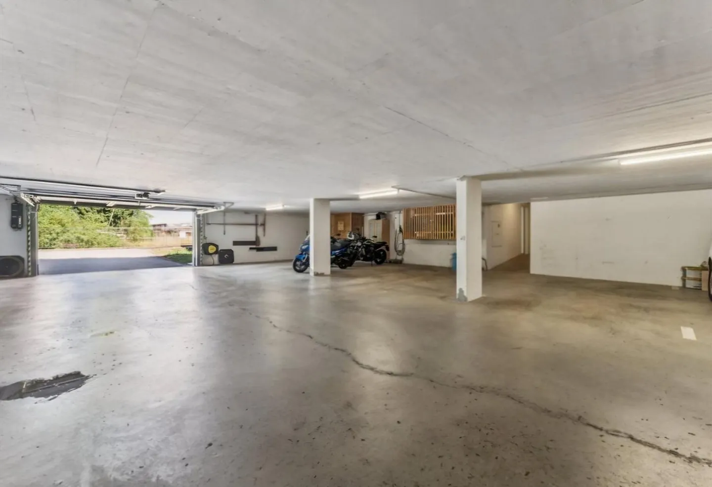 Spacious 4.5 Room Apartment in a Quiet and Central Location - Photo 9 of 9