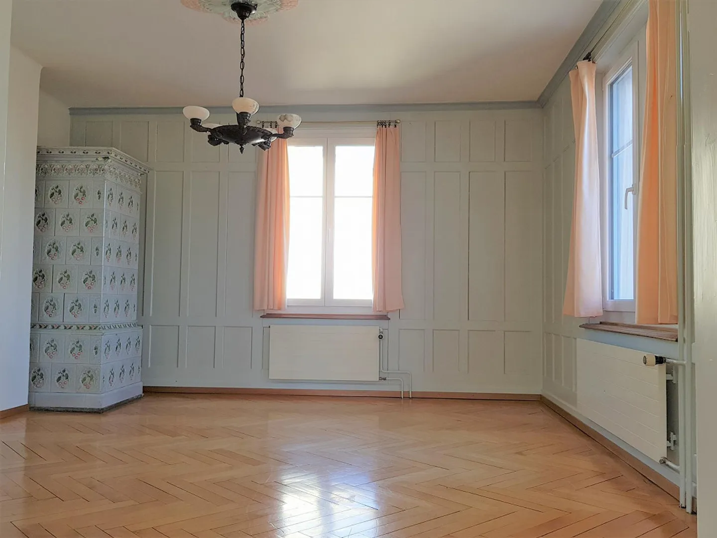 Spacious Maisonette Apartment - Photo 5 of 18