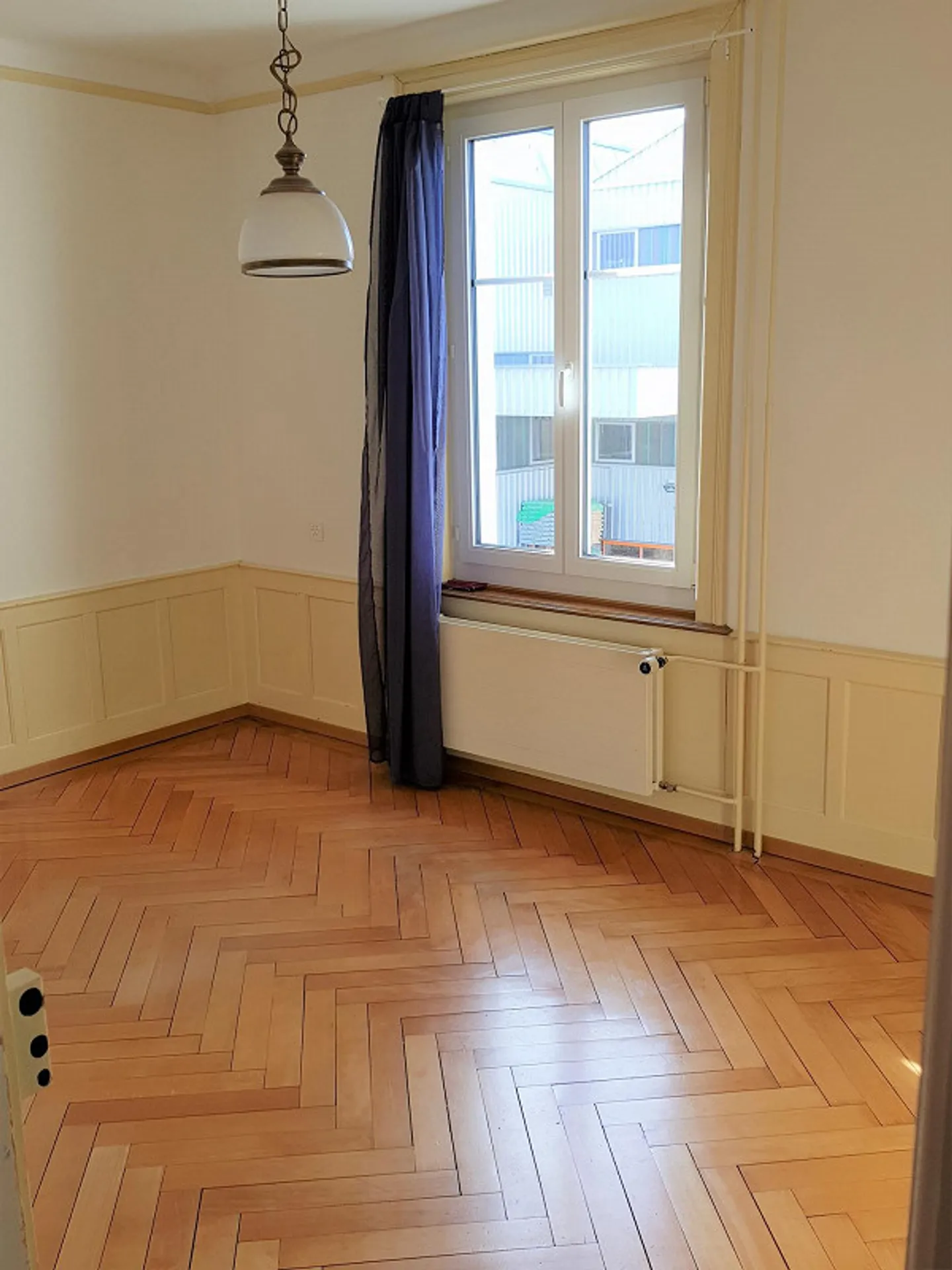 Spacious Maisonette Apartment - Photo 8 of 18