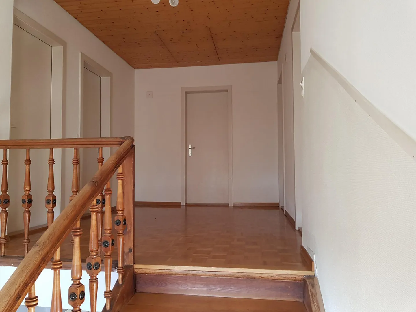 Spacious Maisonette Apartment - Photo 11 of 18