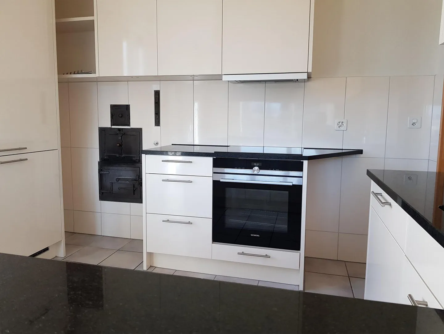 Spacious Maisonette Apartment - Photo 2 of 18