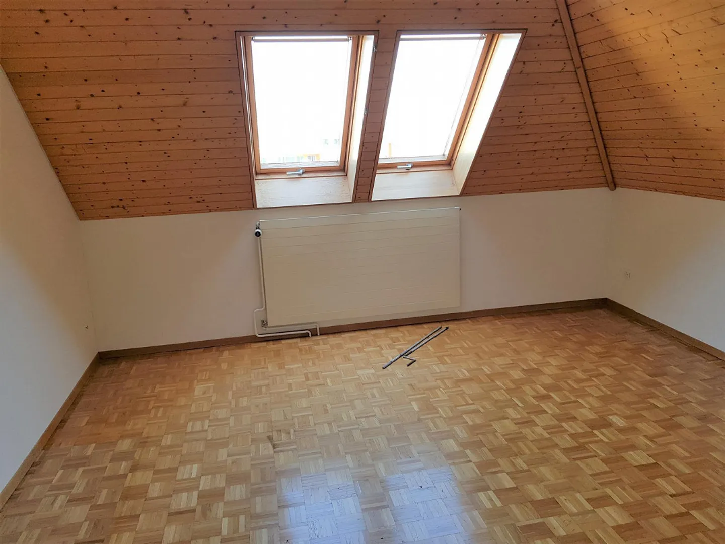 Spacious Maisonette Apartment - Photo 14 of 18