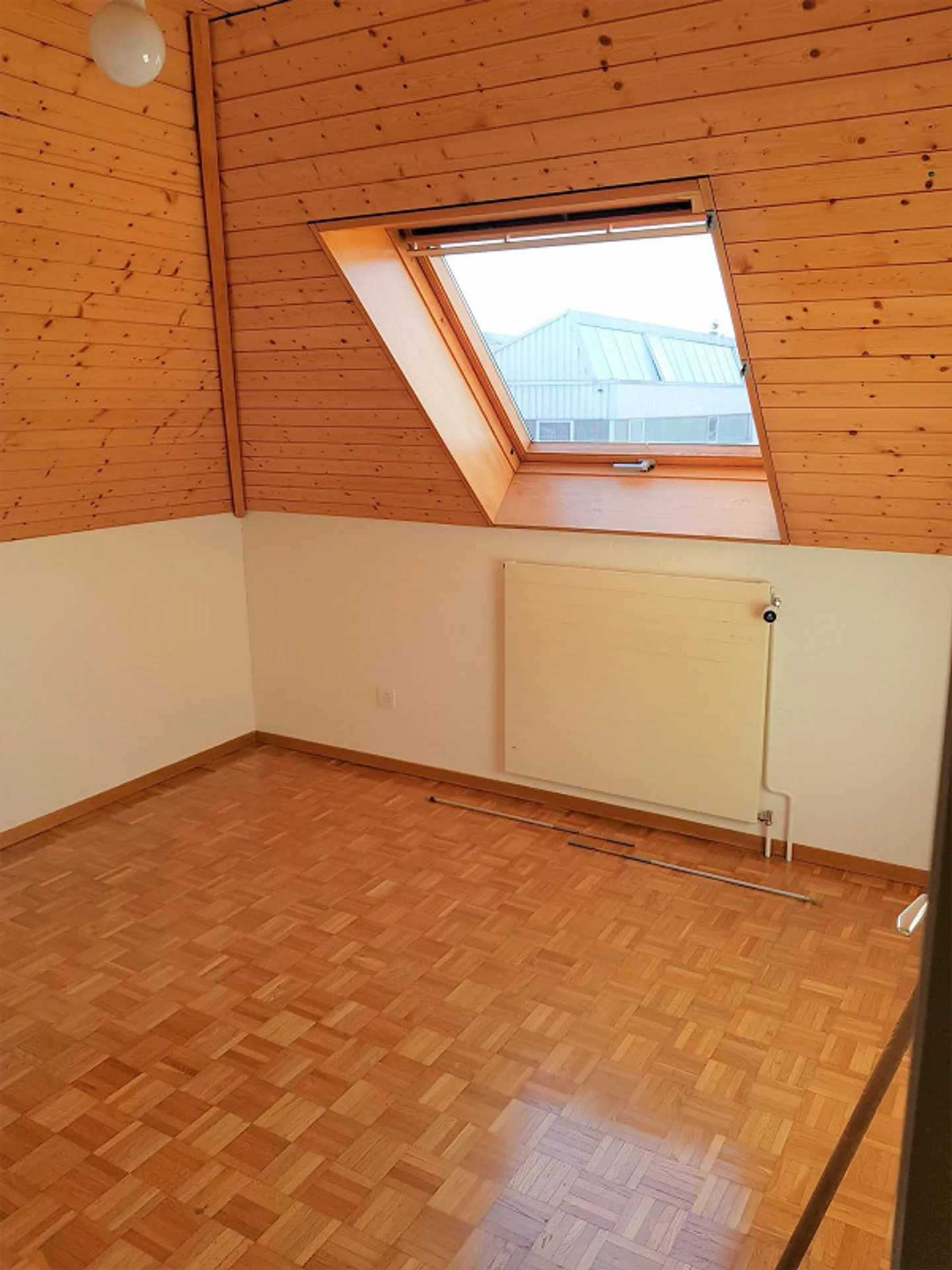Spacious Maisonette Apartment - Photo 15 of 18