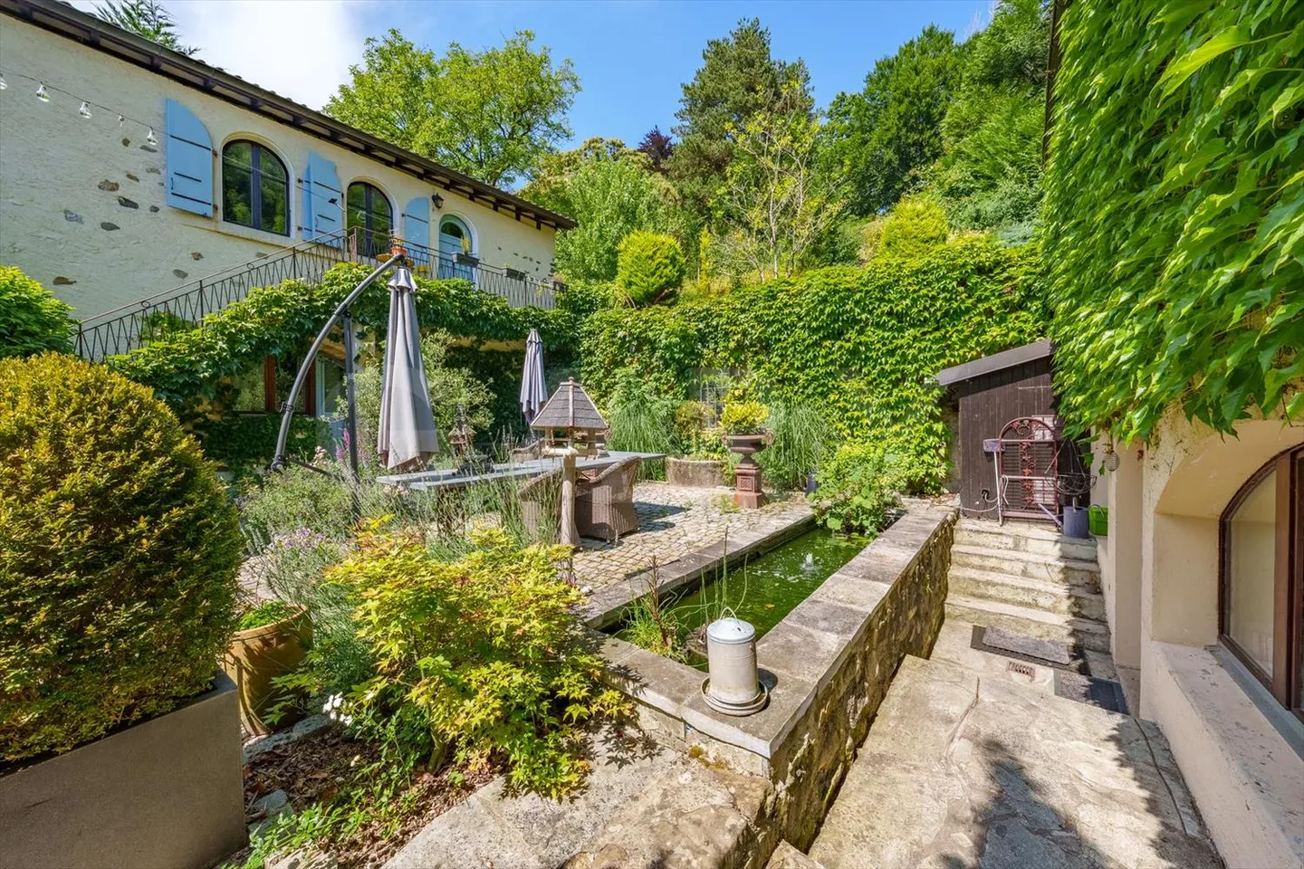 Haus mit 11 Zimmern - Foto 4 von 11