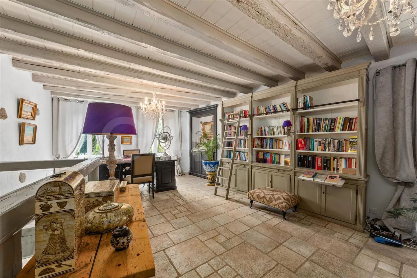 Haus mit 11 Zimmern - Foto 7 von 11