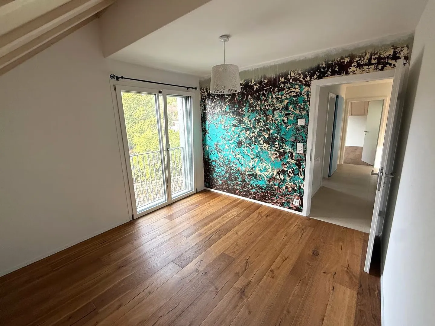 Appartement lumineux de 4,5 pièces avec deux balcons et une grande galerie - Photo 14 sur 22