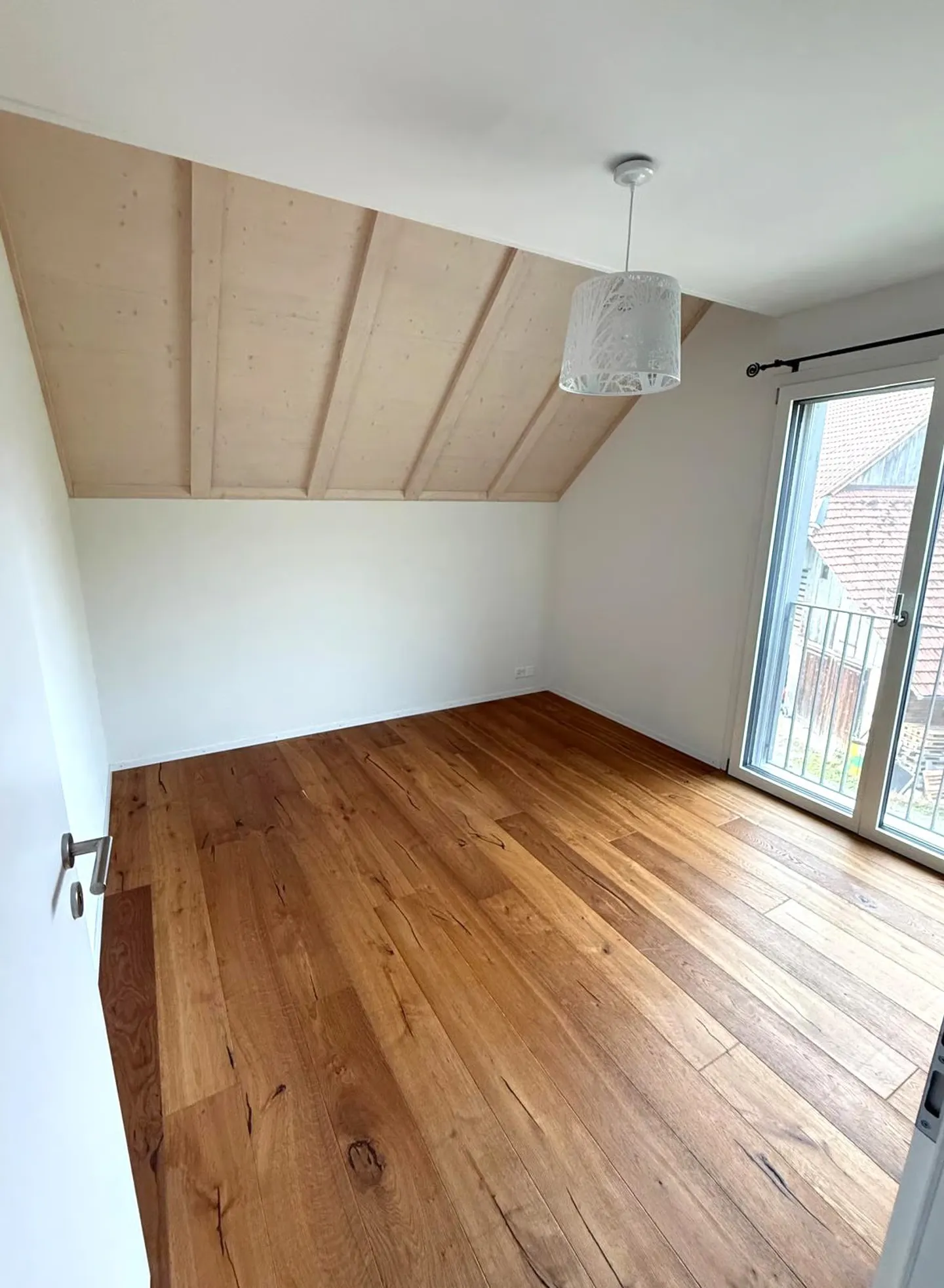 Appartement lumineux de 4,5 pièces avec deux balcons et une grande galerie - Photo 15 sur 22