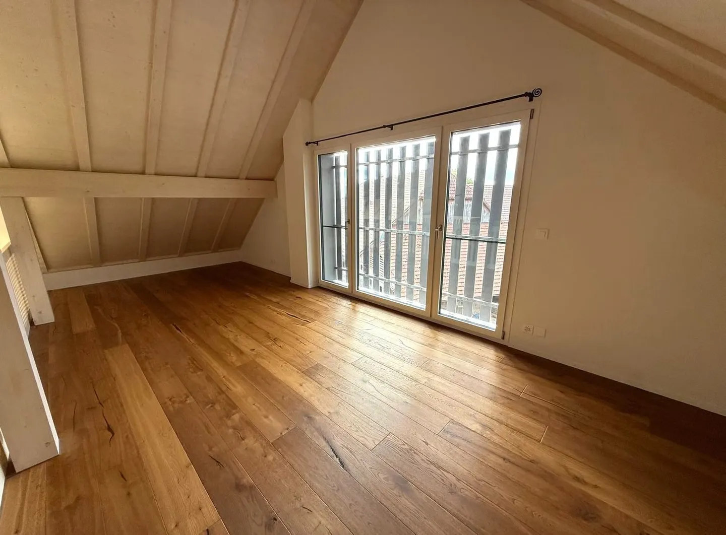 Appartement lumineux de 4,5 pièces avec deux balcons et une grande galerie - Photo 19 sur 22