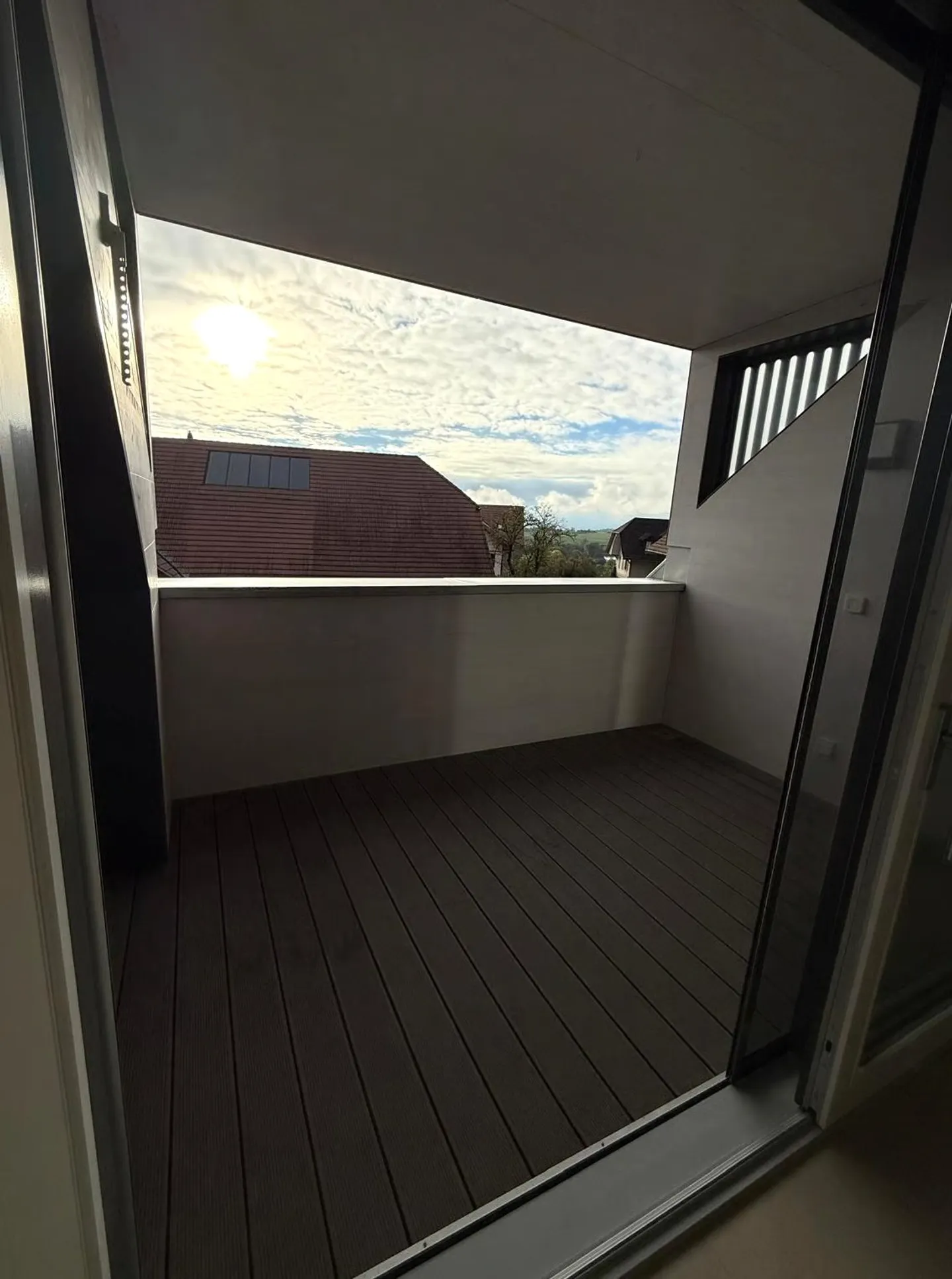 Appartement lumineux de 4,5 pièces avec deux balcons et une grande galerie - Photo 10 sur 22