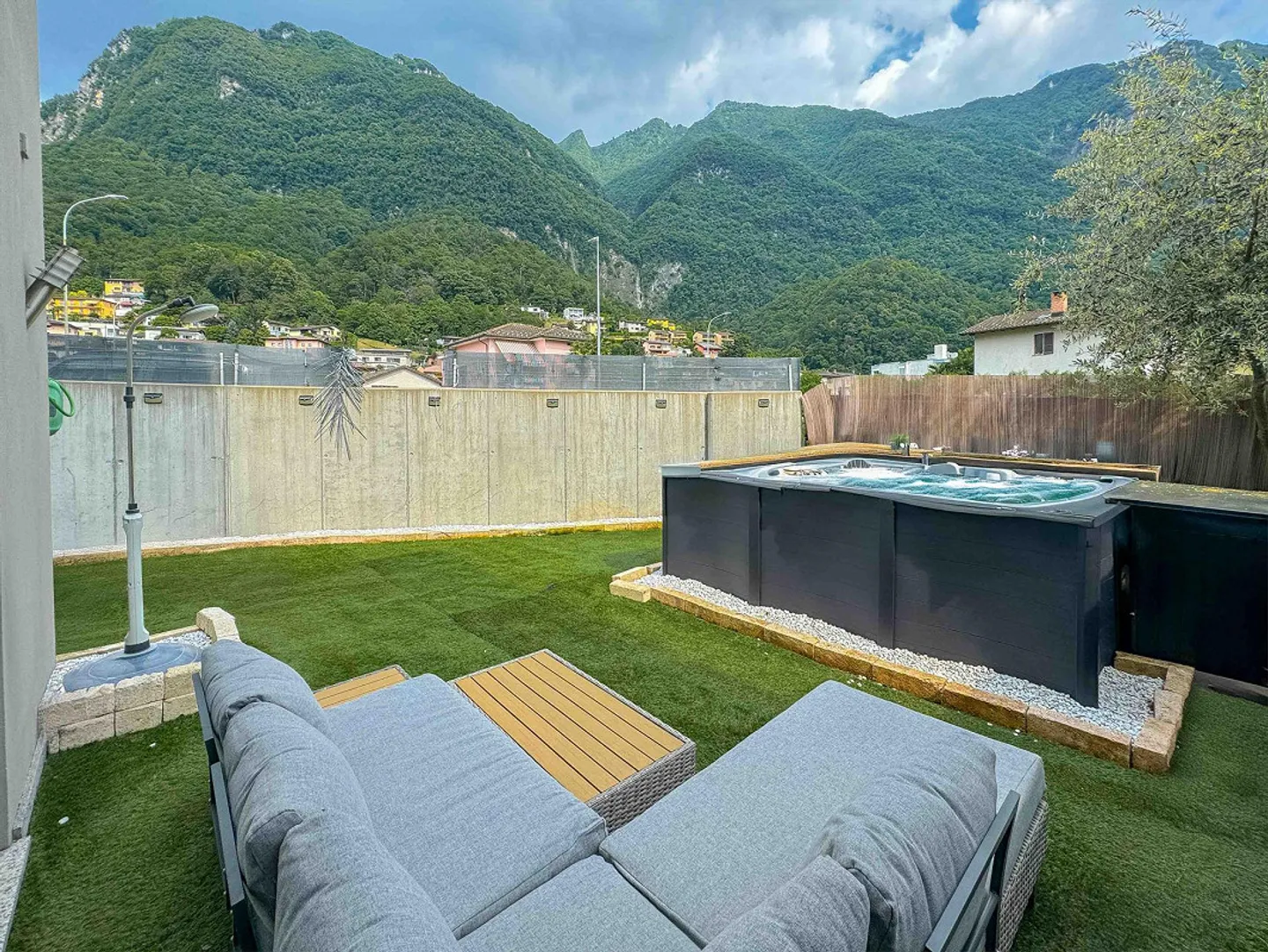 Large and bright twin house in Melano - Photo 6 of 9