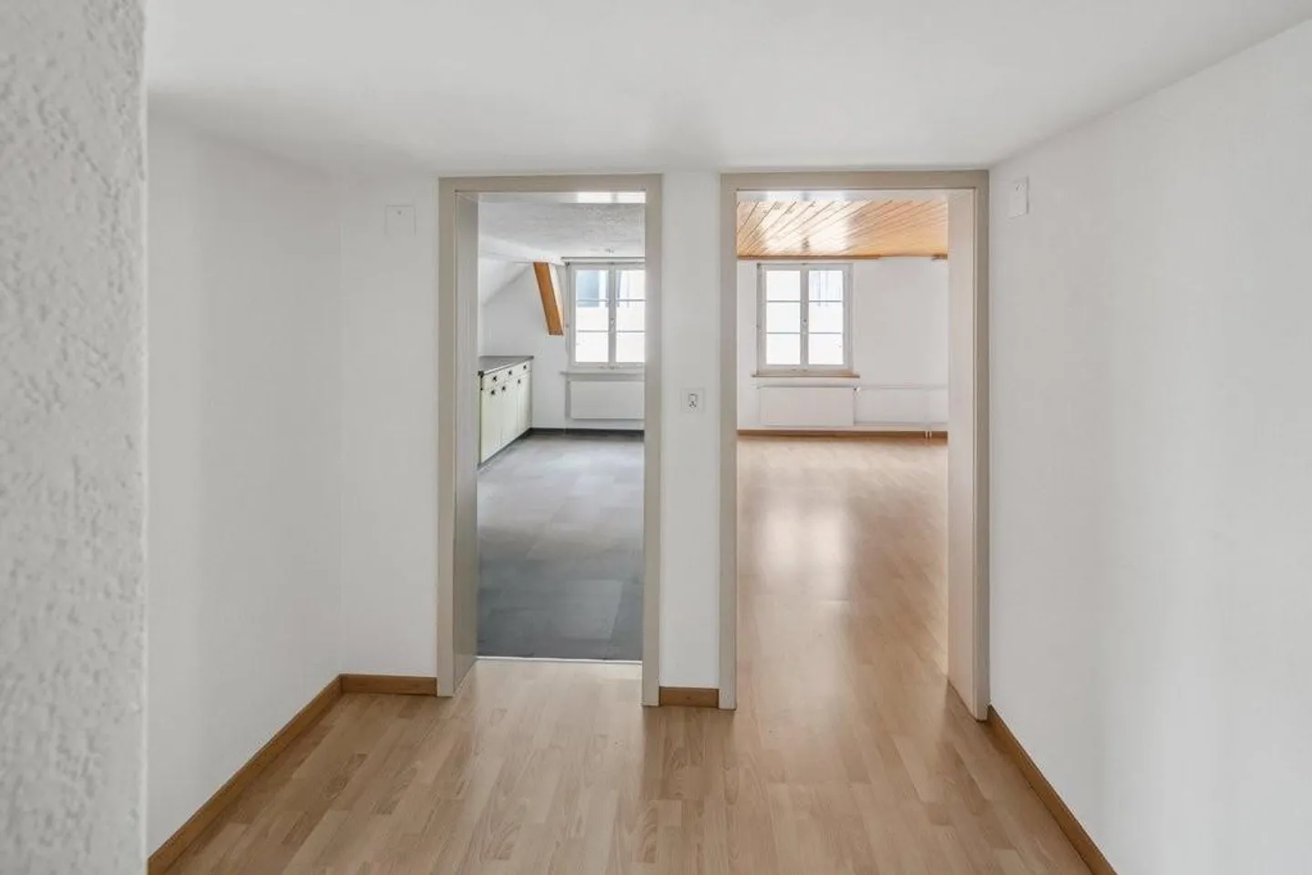 Appartamento mansardato accogliente nel cuore della città - Foto 4 di 7