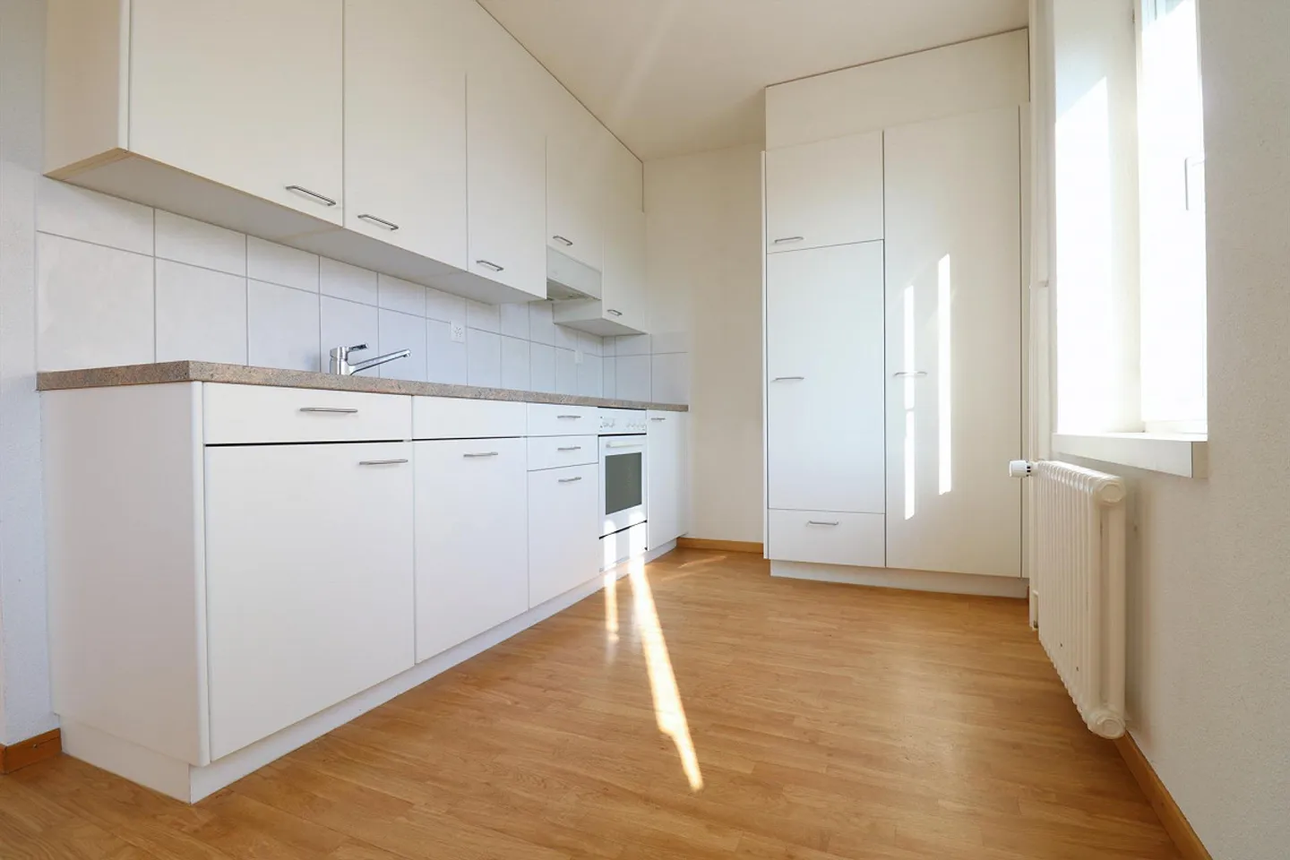 Charmante Wohnung mit Balkon - Foto 2 von 8