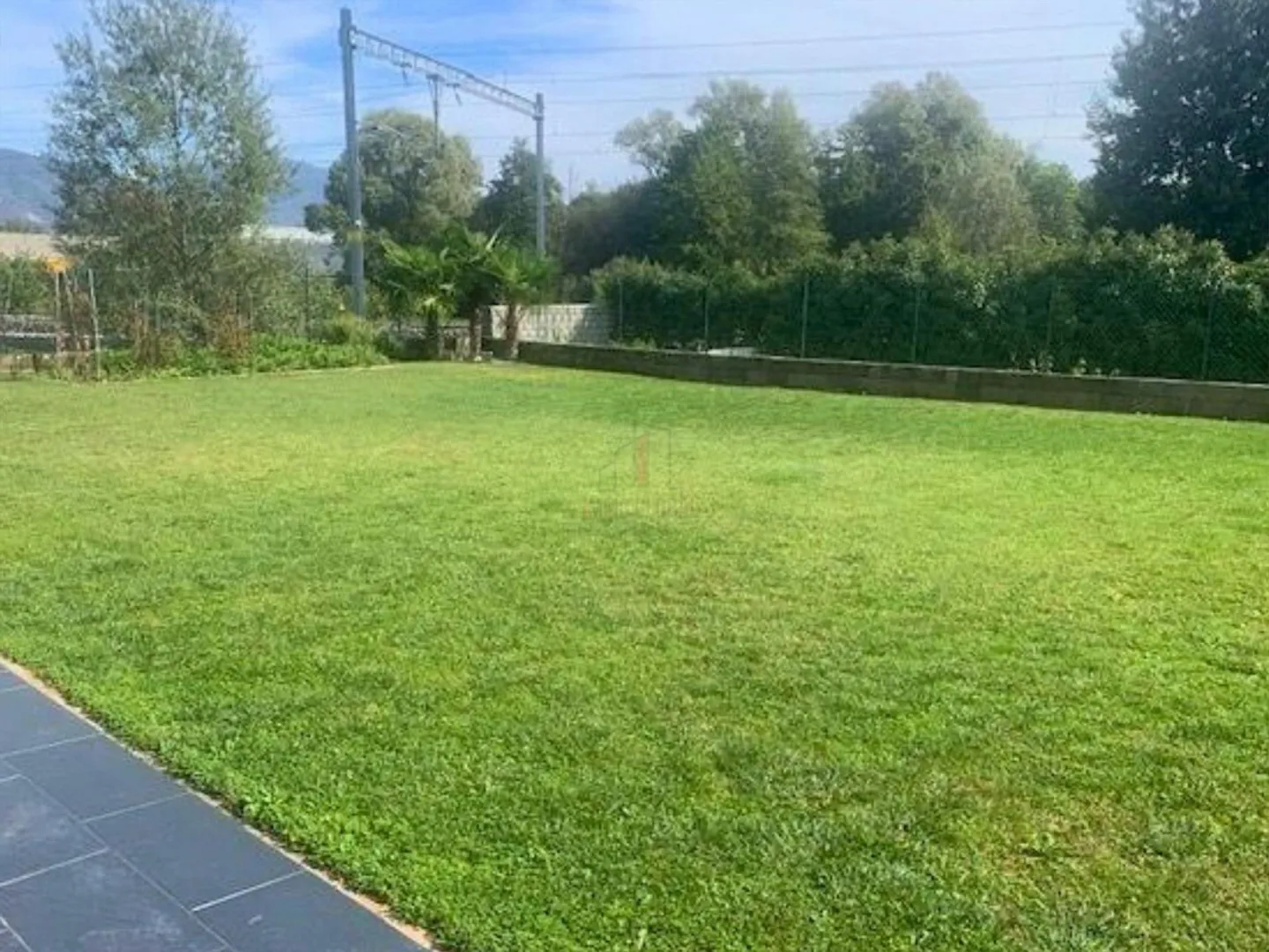 VIVERE NELLA QUIETE CIRCONDATI DAL VERDE - Foto 10 di 13