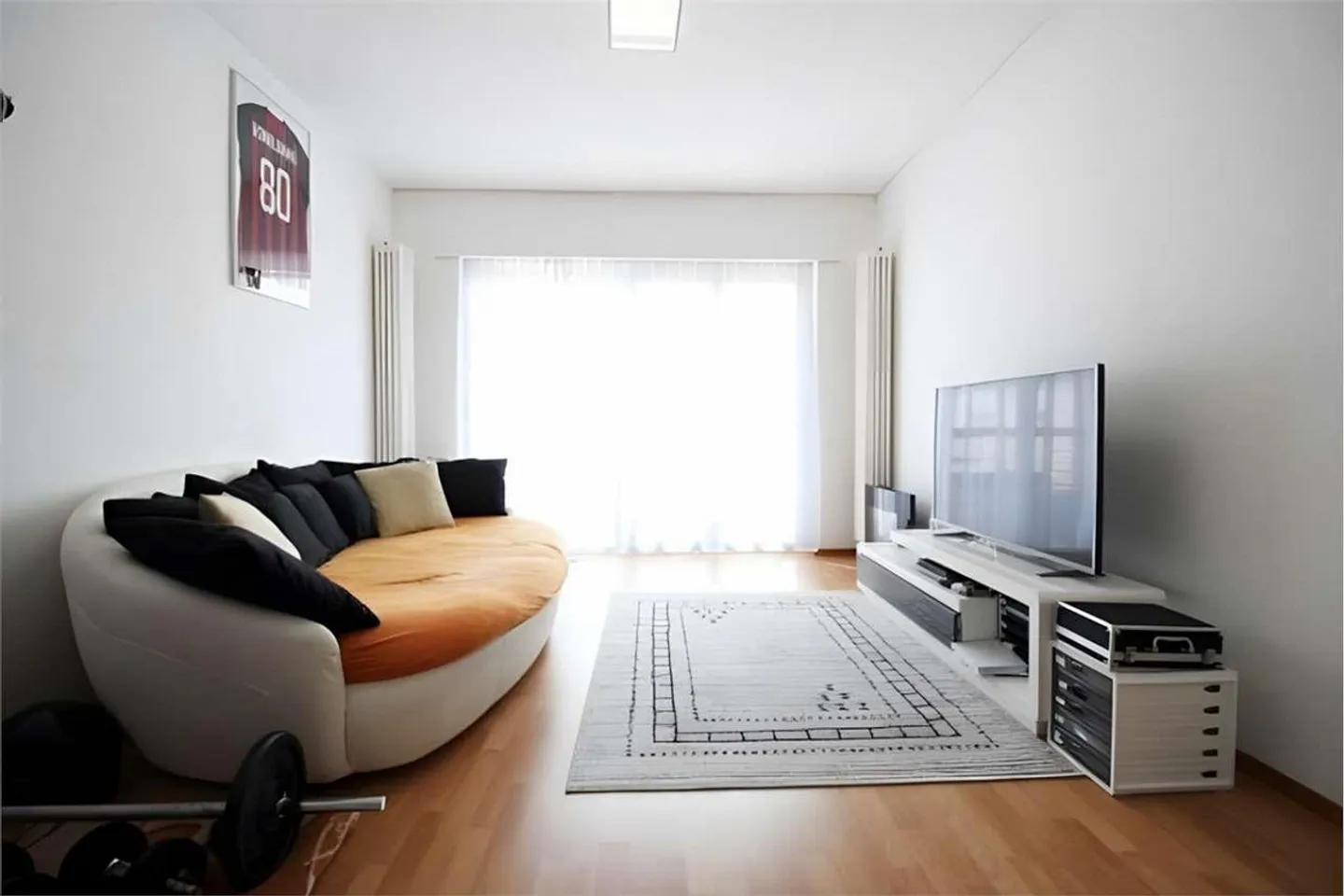 Bellissimo appartamento di 2,5 stanze all'ultimo piano con vista - Foto 1 di 9