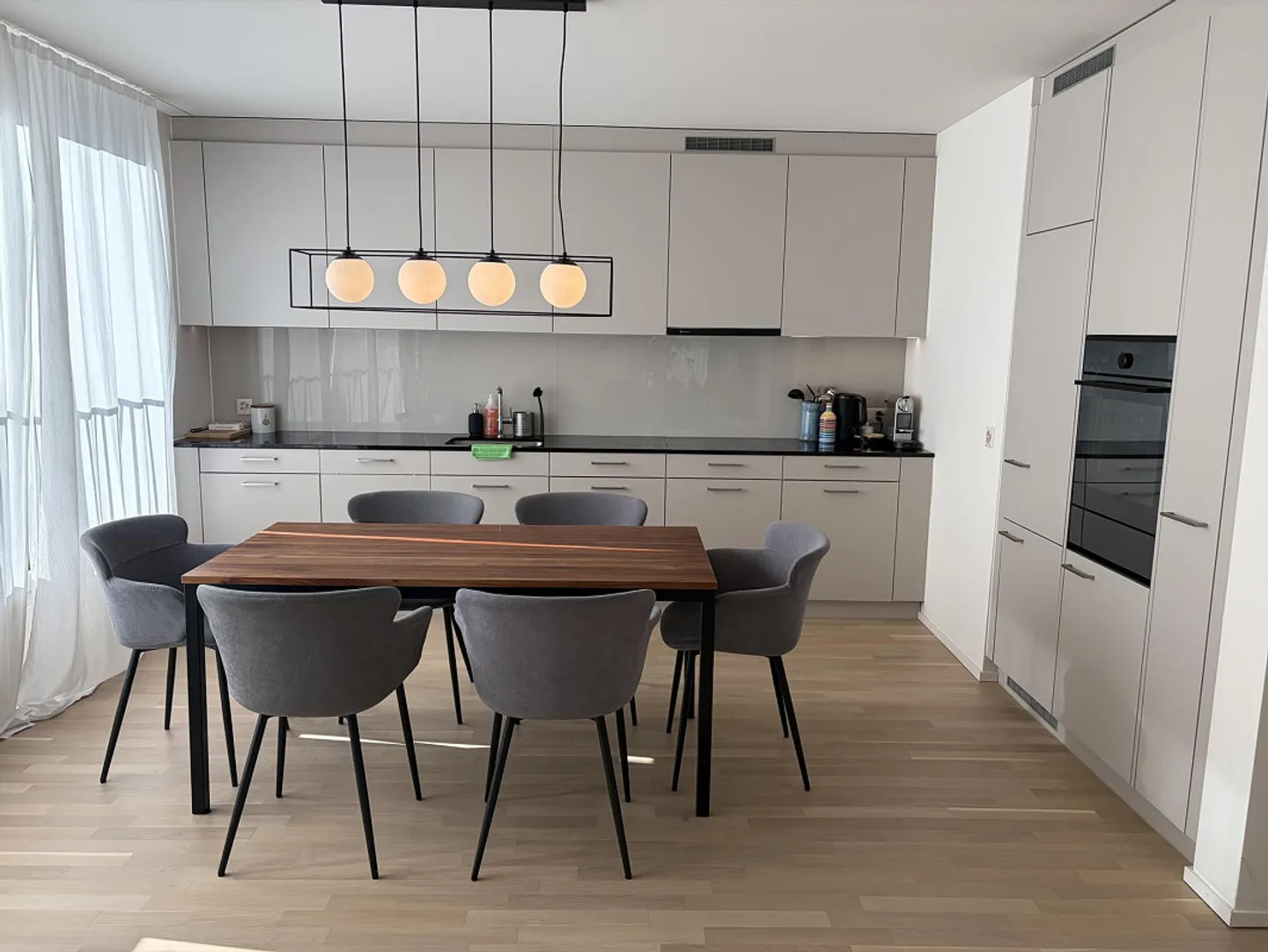 Moderne und zentral gelegene 3.5 Zimmer-Wohnung in Uster - Foto 1 von 10