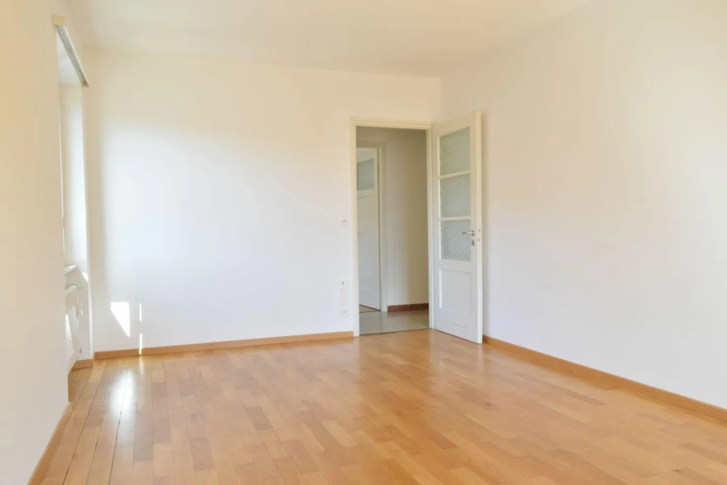 Appartamento luminoso 3.5 locali - Foto 3 di 10
