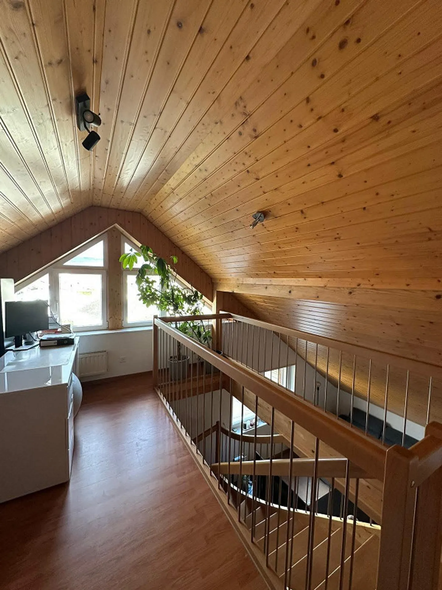 Charmante 4,5-Zimmer-Wohnung mit Aussicht in Boécourt - Foto 5 von 11