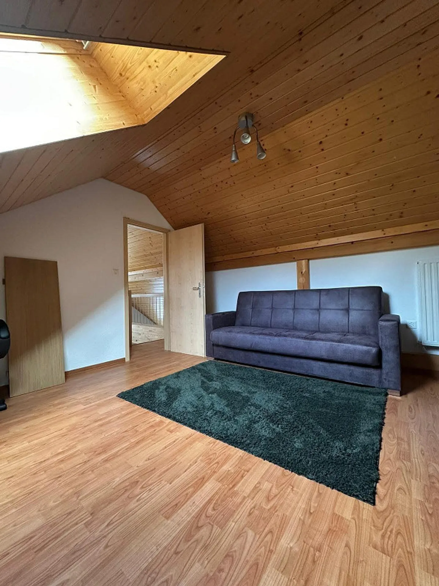 Charmante 4,5-Zimmer-Wohnung mit Aussicht in Boécourt - Foto 6 von 11
