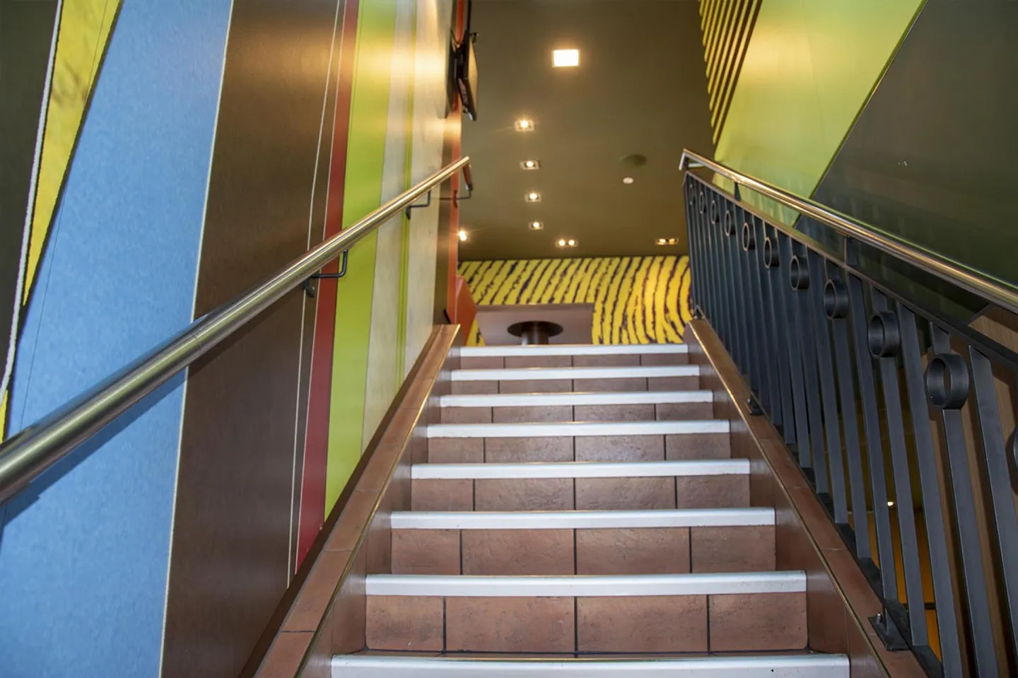 Spazi di vendita e di pratica - nel cuore di Lyss - Foto 9 di 12