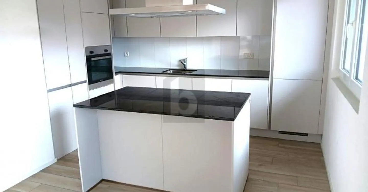 MODERNO CON BELLA VISTA MONTAGNE! - Foto 4 di 5