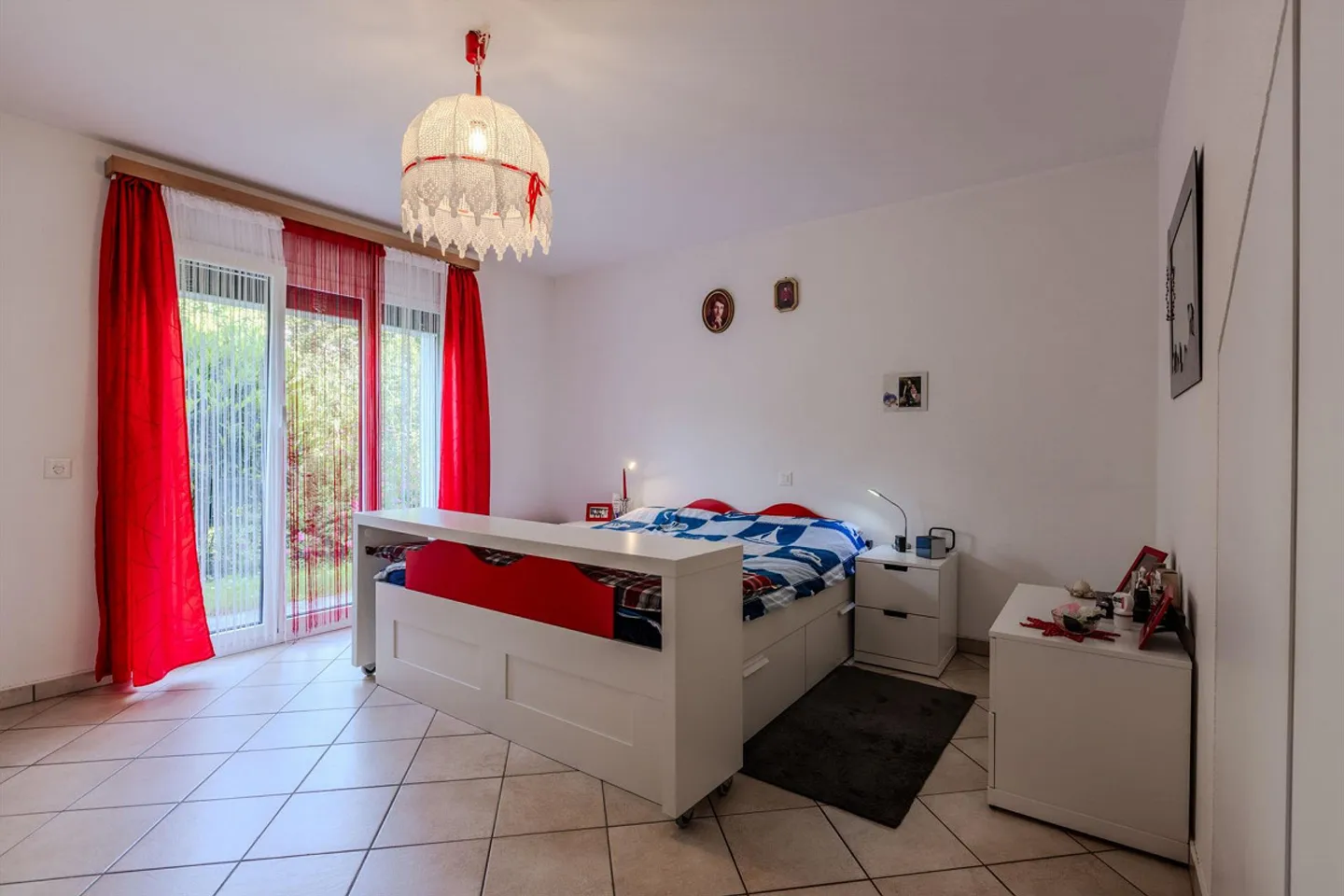 Villa with two residential units 6.5 with garden in the green surroundings of Carabbia - Photo 5 of 13