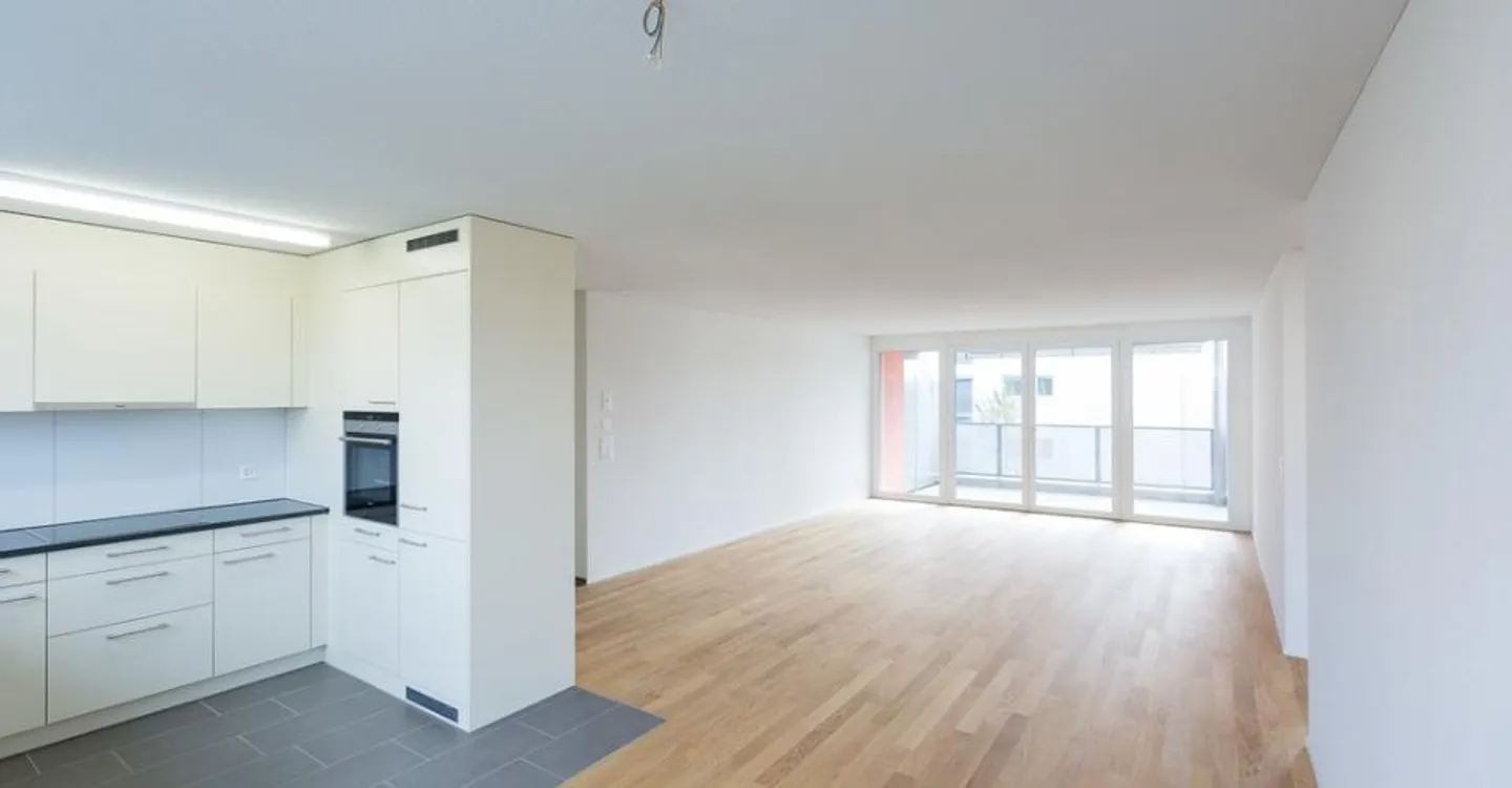 Modern 3.5-Room Apartment - Photo 4 of 8