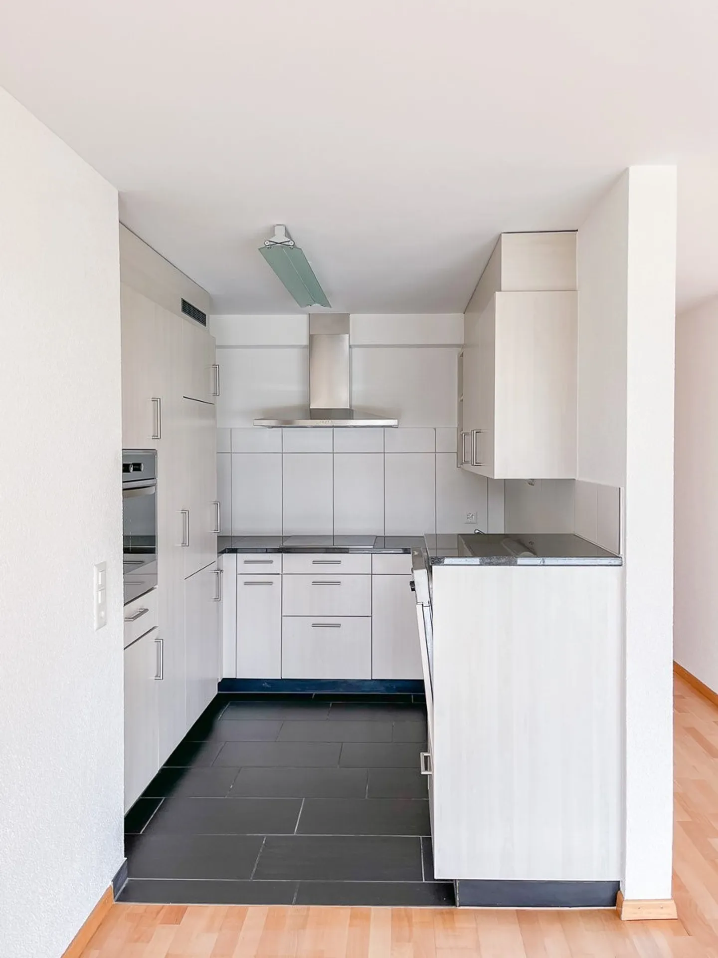 Beautiful 4.5-room apartment with terrace - Photo 2 of 8