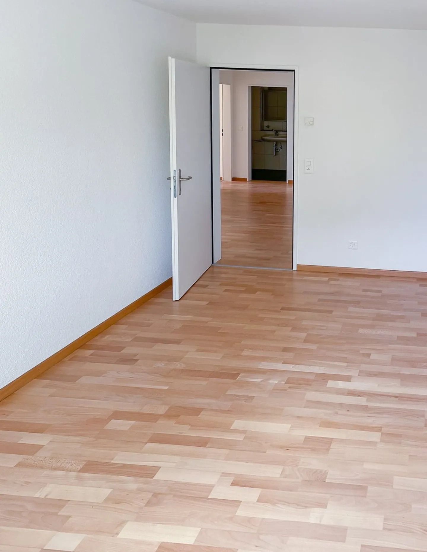 Beautiful 4.5-room apartment with terrace - Photo 6 of 8