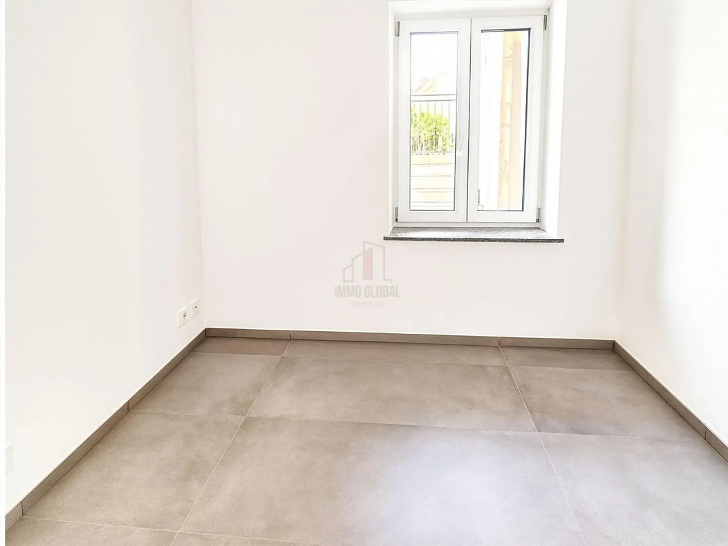 INTIME ET ACCUEILLANT DEUX PIÈCES À STABIO - Photo 5 sur 10