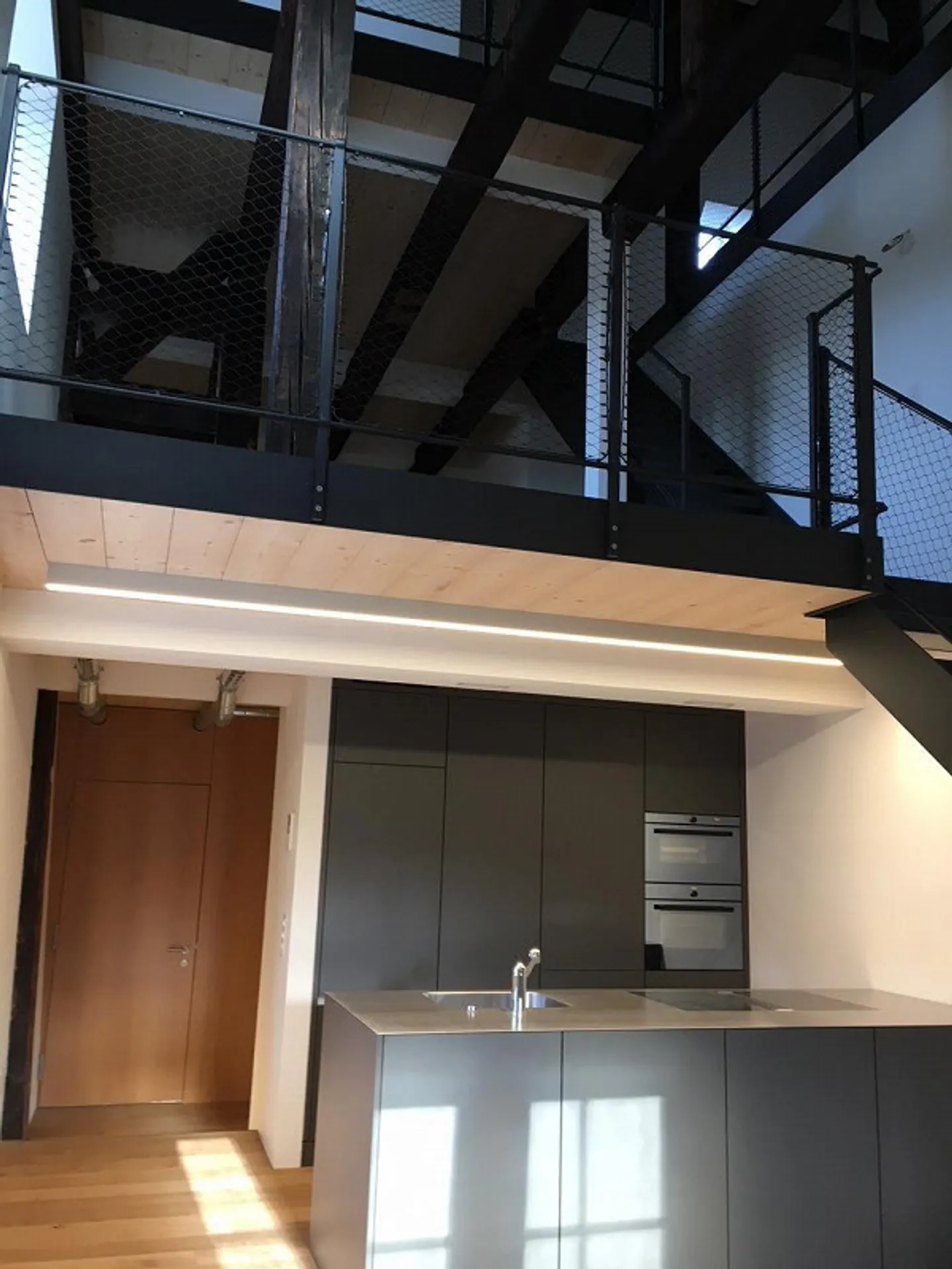 Einzigartige Maisonette an der Reuss - Foto 1 von 8