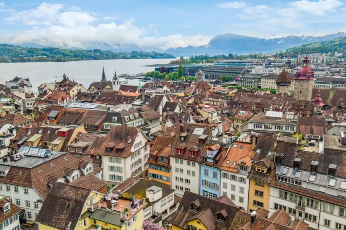 Stylish Living in the Heart of Lucerne's Old Town - Photo 1 of 9