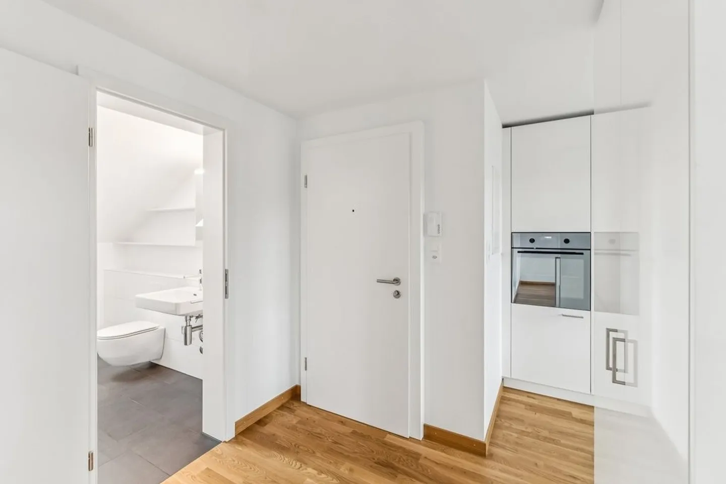 frisch sanierte Dachwohnung in ruhiger Liegenschaft - Foto 7 von 11