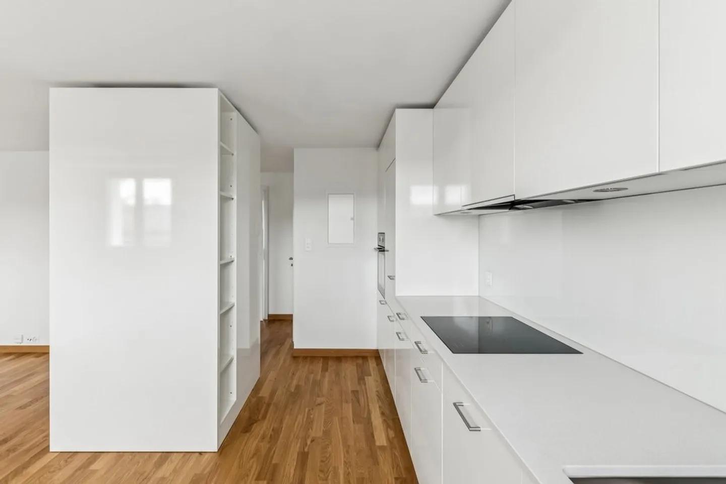 frisch sanierte Dachwohnung in ruhiger Liegenschaft - Foto 2 von 11