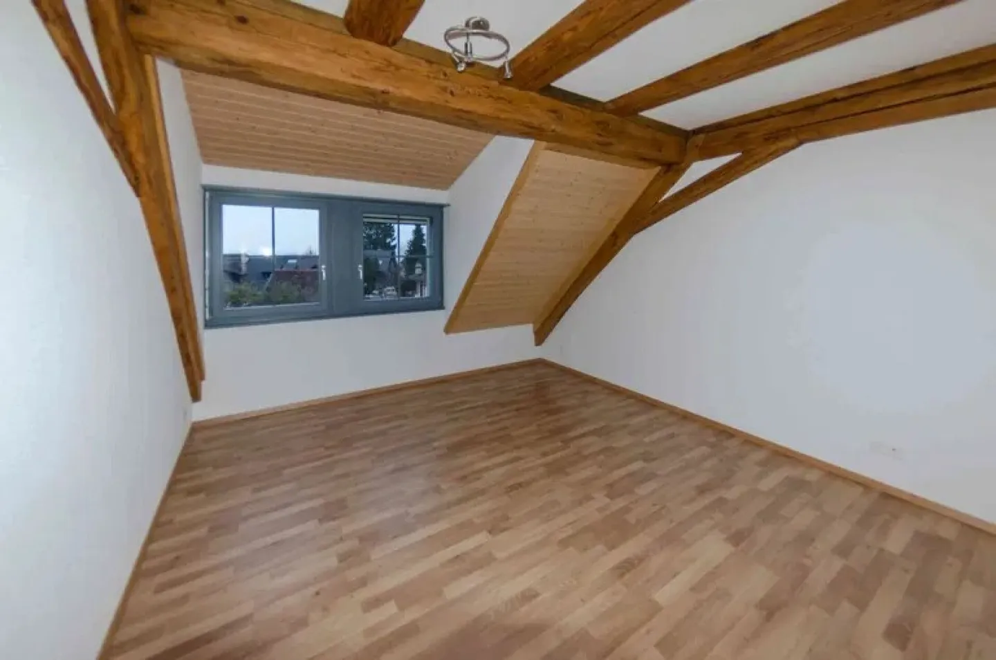 Appartamento duplex di 5,5 stanze con vista sul lago in edificio storico - Foto 8 di 13