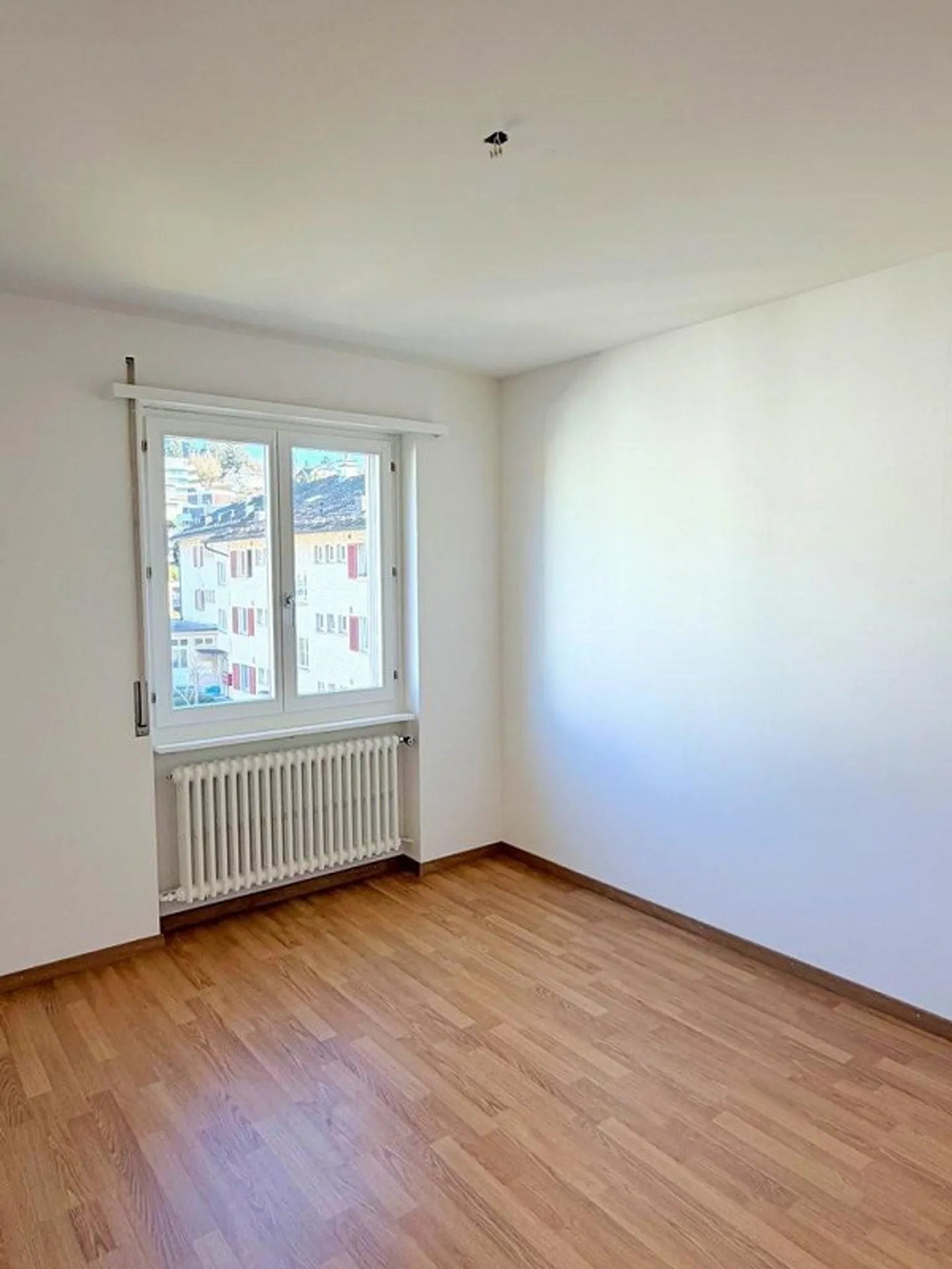 Appartement 3 pièces à Zollikon à louer jusqu'au 31.03.2028 - Photo 5 sur 8