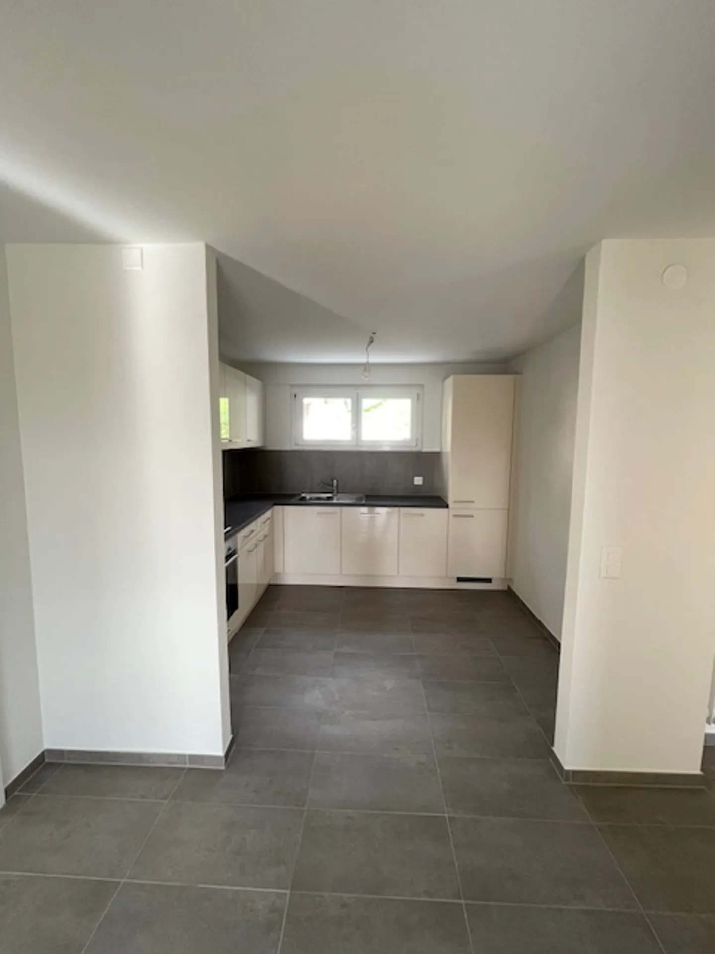 4.5 Room Apartment - Photo 2 of 18