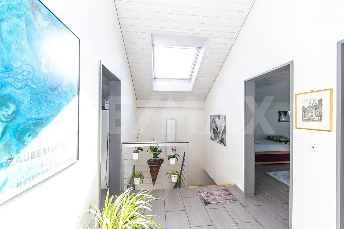 Half of a House with Large Terrace - Photo 9 of 13