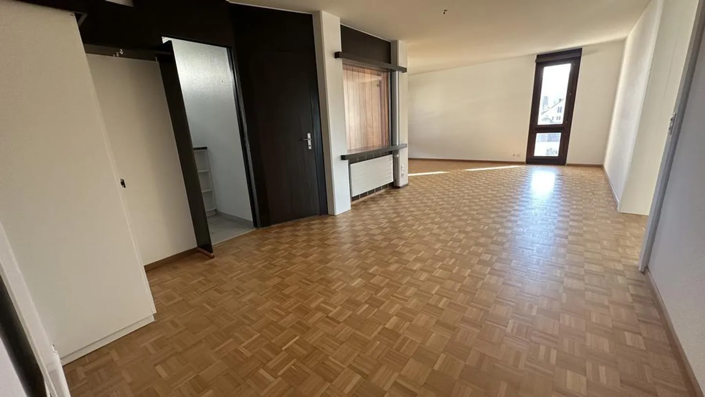 APPARTAMENTO IN POSIZIONE CENTRALE A BREITENBACH - Foto 2 di 9